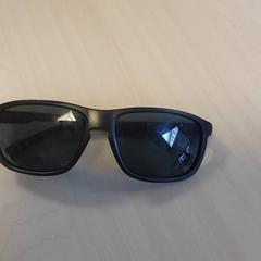 Gafas - Zonnebril, ha sido reportado por Centraal magazijn con iLost