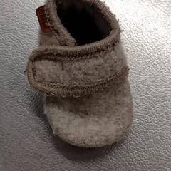 Kapcie Bruin, zgłoszono przez IKEA Utrecht przy użyciu iLost