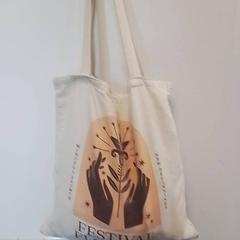 حقائب حمل وحقائب اليد، كما تم الإبلاغ عنه بواسطة Hermes Eindhoven عبر iLost