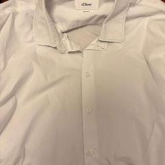 İLost kullanarak Ramada by Wyndham Amsterdam Airport Schiphol tarafından bildirildiği gibi Gömlekler