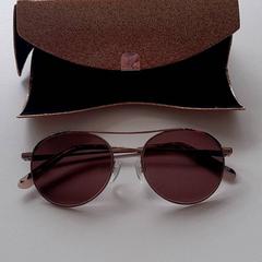 Occhiali da sole & Custodia per occhiali da sole Bruine tint glazen, come riportato da St. Antonius Ziekenhuis Woerden utilizzando iLost