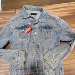 Jeansjacka, rapporterat av CARS HANGARD med iLost