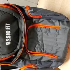 İLost kullanarak Regio Oost-Vlaanderen tarafından bildirildiği gibi Sırt çantası