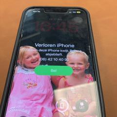Handy Apple, gemeldet von Connexxion Amstelland-Meerlanden Schiphol Zuid über iLost