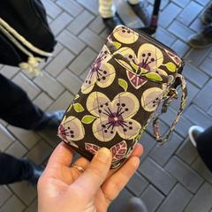 Portemonnee, som rapporterats till iLost