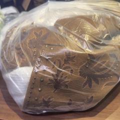 Tröja Bruin/wit, rapporterat av Haven Hotel Rotterdam med iLost