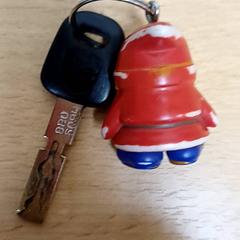 Chiave Super Mario shy Guy hanger, come riportato da Qbuzz GD Groningen Peizerweg utilizzando iLost