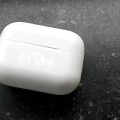 전자제품 - Earpod etui wit, iLost를 사용하여 Regio Oost-Vlaanderen에 보고됨