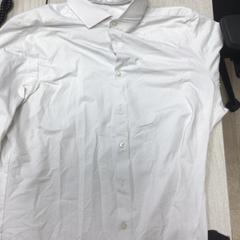 Blouse, zoals gemeld door Hotel van der Valk Maastricht met iLost