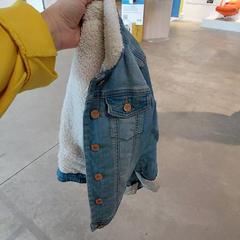 Kurtka veste jeans 8/9ans, zgłoszono przez IKEA Brest Guipavas przy użyciu iLost