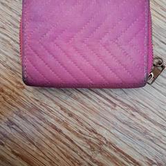 Billeteras & Billetera, ha sido reportado por Gemeente Zeist con iLost