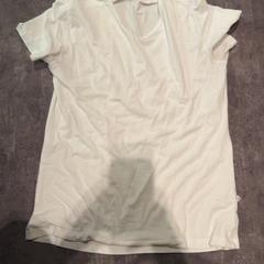 셔츠, iLost를 사용하여 Van der Valk Hotel Haarlem에 보고됨