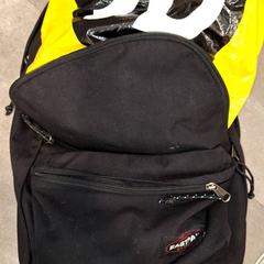 Rugtas kleding, rapporterat av Qbuzz DMG med iLost