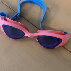 Duikbril، كما تم الإبلاغ عنه بواسطة Familie Resort Molenwaard عبر iLost