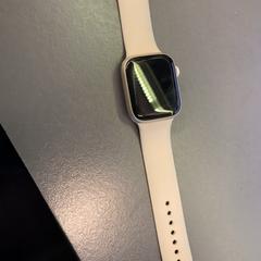 Apple Watch beige, as reported by Eindhoven Airport using iLost