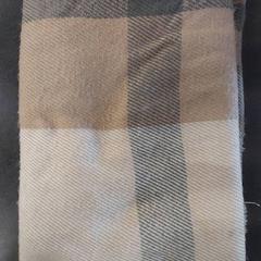 Šál Marron beige, ako bolo nahlásené IKEA Lille pomocou iLost