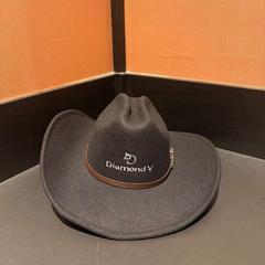 Čepice Zwart, jak nahlášeno Van der Valk Hotel Veenendaal pomocí iLost