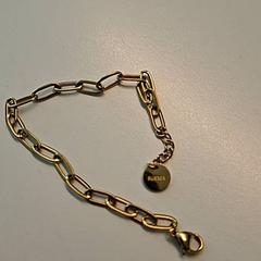 Náramek, jak nahlášeno Ziekenhuis Oost-Limburg pomocí iLost