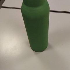 飲用ボトル Groen がiLostで Vrije Universiteit Amsterdam によって報告されました