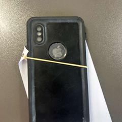 Cellulare iPhone, come riportato da Gebo Tours utilizzando iLost