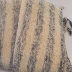 Shawl, as reported by Padualaan 99 using iLost