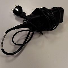 ノートパソコンの充電器 がiLostで Vrije Universiteit Amsterdam によって報告されました