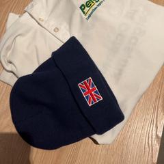 Beanie & Koszulka polo, zgłoszono przez Van der Valk Hotel Eindhoven - Best przy użyciu iLost