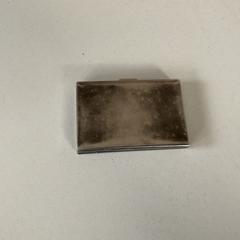 Kártyatartó, amint azt Breng Arnhem az iLost segítségével jelentette.