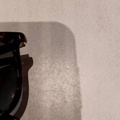 Gafas de sol, ha sido reportado por De Efteling con iLost