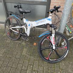 Witte mountainbike vouwfiets, segundo informou a iLost