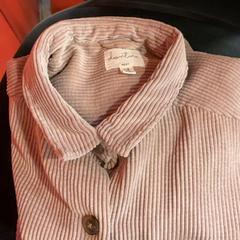 シャツ Pink がiLostで MEININGER Hotel Bordeaux Gare Saint-Jean によって報告されました