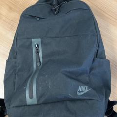 Rugzak, zoals gemeld door Connexxion Amstelland-Meerlanden Schiphol Zuid met iLost