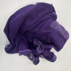 Svetr Purple, jak nahlášeno Ramada by Wyndham Amsterdam Airport Schiphol pomocí iLost