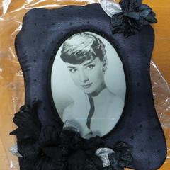 Picture black frame, as reported by Carlton Beach Hotel using iLost