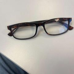 Gafas Braun, ha sido reportado por hoop Kirche - Campus Bremen con iLost