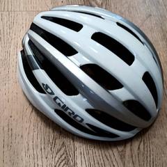 Bizikleta kaskoa, gisa salatu by RRReis Trein Amersfoort / Ede-Wageningen iLost erabiliz