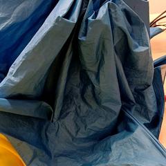 Parapluie Bleu, a été signalé par IKEA Tours utilisant iLost