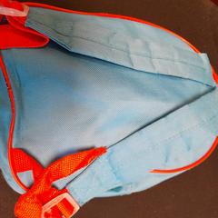 Bag bleu, som rapportert av TCL ved bruk av iLost