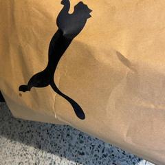 Purchase puma Purcha puma, iLost를 사용하여 Designer Outlet Roermond에 보고됨