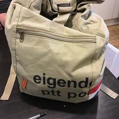 Tote bag, as reported by Qbuzz U-OV using iLost