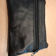 財布 がiLostで RET によって報告されました