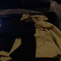 Kurtka & Spodnie jeansowe, zgłoszono przez Van der Valk Hotel Amsterdam Zuidas przy użyciu iLost