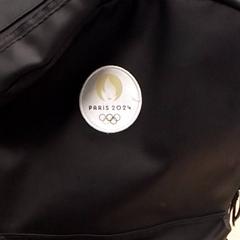 حقائب الظهر والحقائب النهارية Zwart، كما تم الإبلاغ عنه بواسطة Qbuzz Fryslân عبر iLost