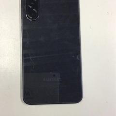 Okostelefon Zwart Samsung, amint azt W2 - Tomorrowland az iLost segítségével jelentette.