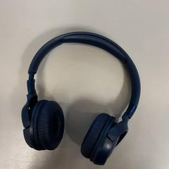 ヘッドホン Blauw がiLostで Vrije Universiteit Brussel (VUB) によって報告されました