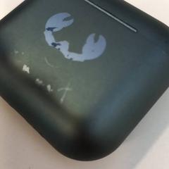 Funda para auriculares, segundo informou Arriva Limburg Noord usando iLost
