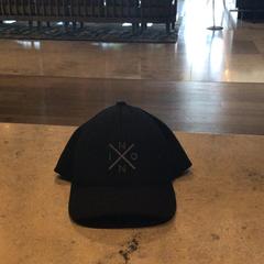 Boné Zwart, como reportado por Van der Valk Hotel Zwolle utilizando o iLost