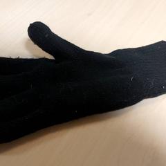 Kleding - Handschoen zwart, zoals gemeld door Regio Oost-Vlaanderen met iLost