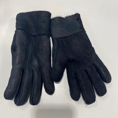 Zwarte handschoenen suede, iLost를 사용하여 Gemeente Ede에 보고됨