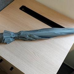 Paraugas, segundo informou Regio Limburg - Leuven usando iLost